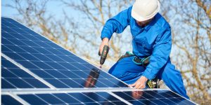 Installation Maintenance Panneaux Solaires Photovoltaïques à Plourivo